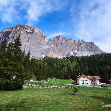 Bed & Breakfast Pian Schiavaneis Canazei