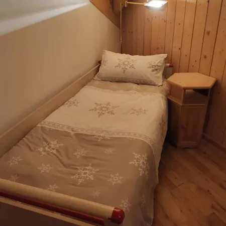 Pian Schiavaneis B&B 까나제이